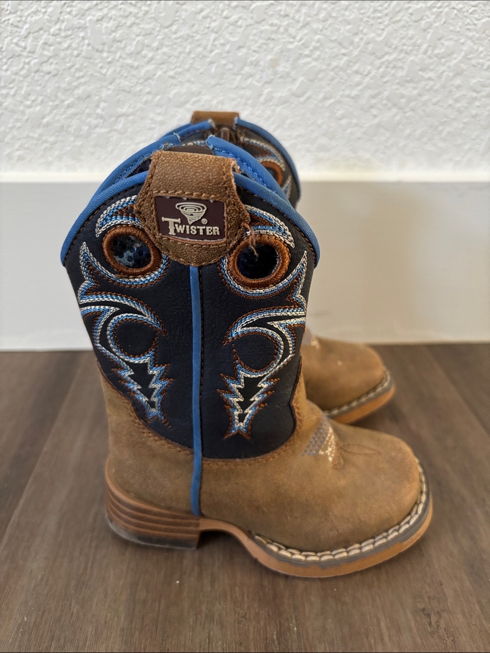 Twister Brown & Navy Toddler Western Boots with Blue Trim Size 4
